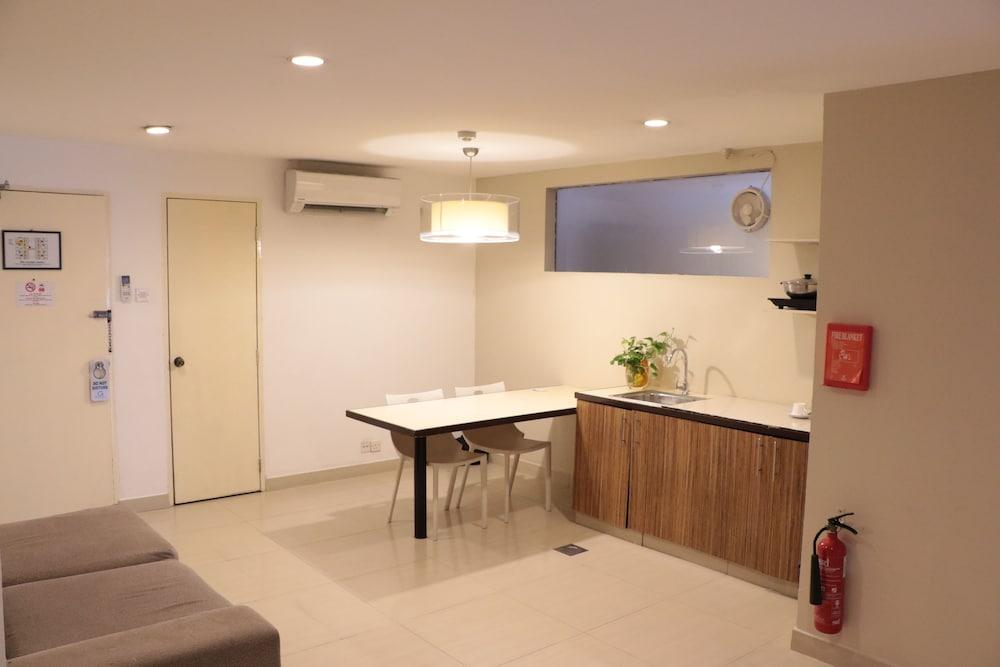 Legallery Suites Hotel Bandar Seri Begawan Exterior foto