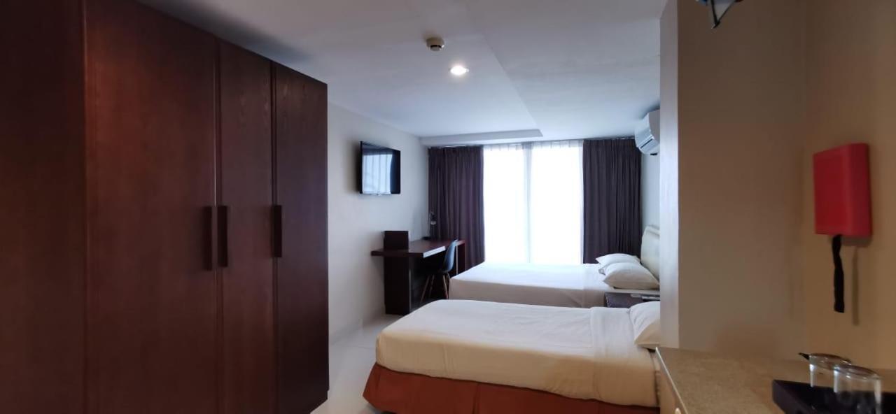Legallery Suites Hotel Bandar Seri Begawan Exterior foto