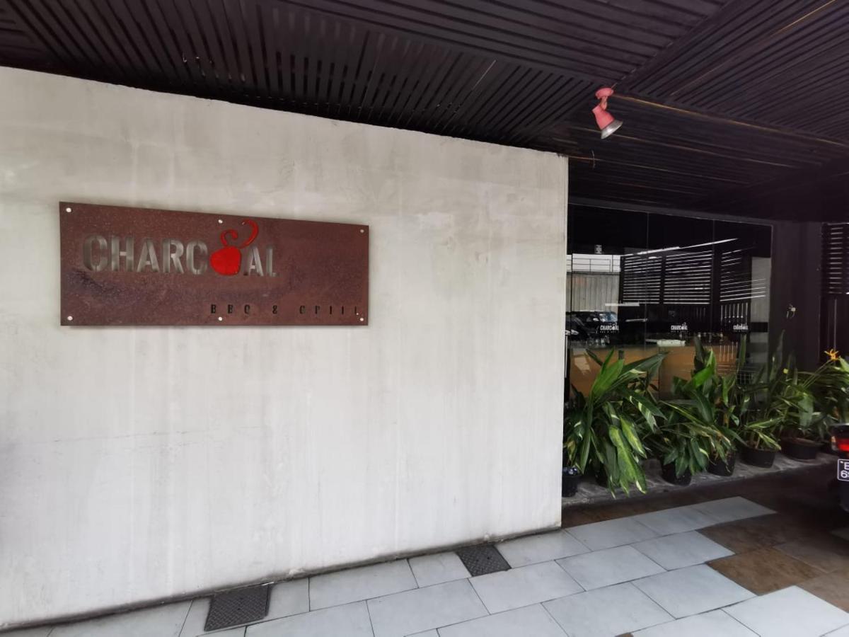 Legallery Suites Hotel Bandar Seri Begawan Exterior foto