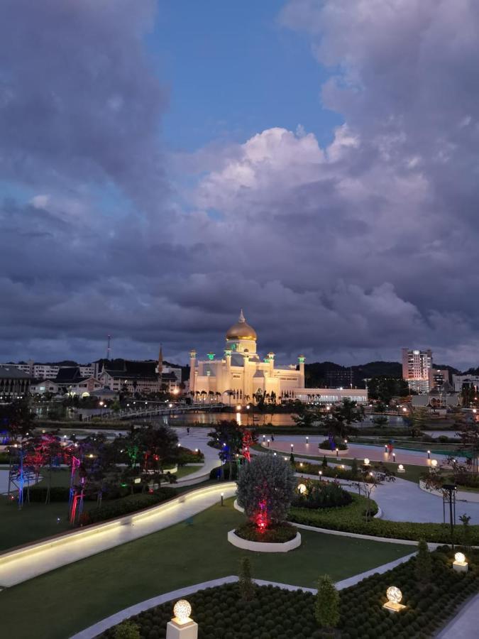 Legallery Suites Hotel Bandar Seri Begawan Exterior foto